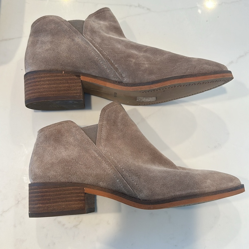 Dolce Vita booties 10 tan suede - Picture 3 of 5